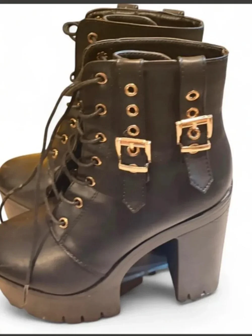 Boots - Picture 3 of 4